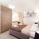 Apartment Location! Cozy 1-br Flat