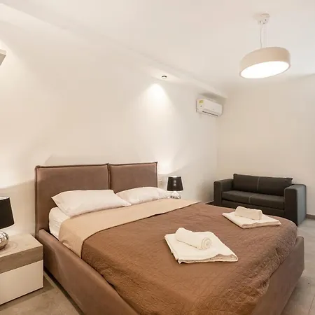 Location! Cozy 1-br Flat Apartment Gzira