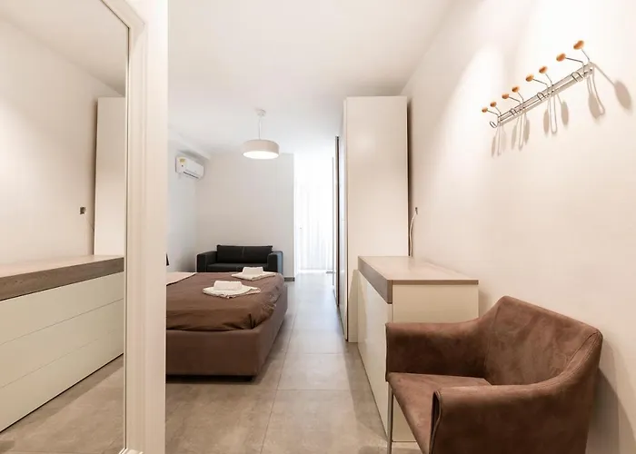 Daire Location! Cozy 1-br Flat Gzira